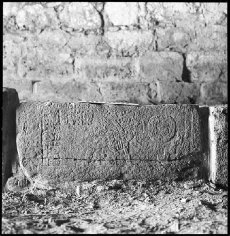 Block X of Hieroglyphic Stairway 2 of Structure 33 at Yaxchilan – Objects – eMuseum