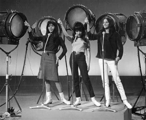 30 Fascinating Vintage Photographs of The Ronettes in the 1960s ~ Vintage Everyday