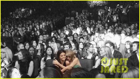 Taylor Swift & Selena Gomez Hug In This Adorable New Pic: Photo 3249312 ...