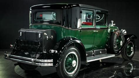 Al Capone’s bulletproof Cadillac for sale at $1 million