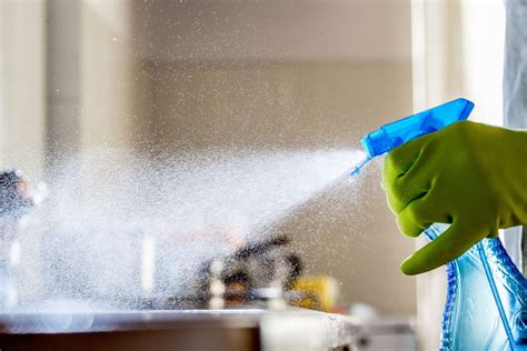 12 Things You Should Never Do When Cleaning Your Kitchen