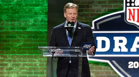 Roger Goodell Refuses to Take Criticism Over the Draft - Sports Illustrated