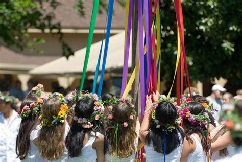 How to Hold a Maypole Dance