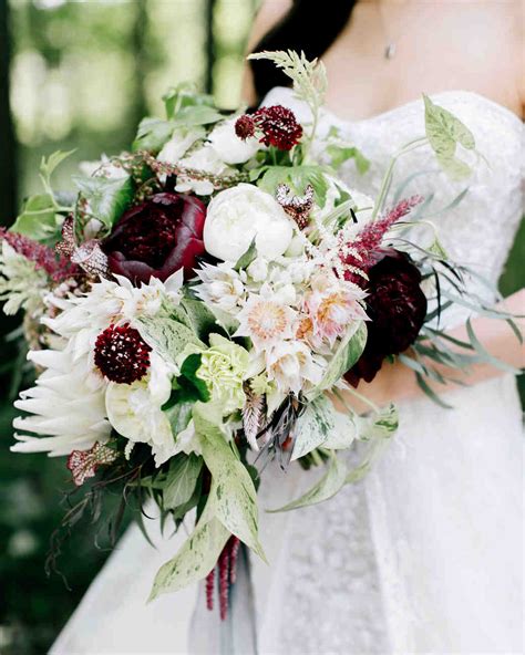 22 Modern Wedding Bouquets | Martha Stewart Weddings