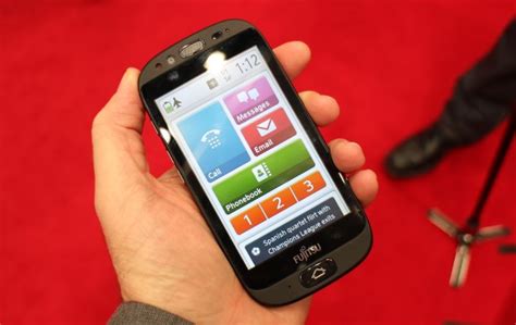 Fujitsu Stylistic S01 hands-on: A smartphone for the tech challenged ...