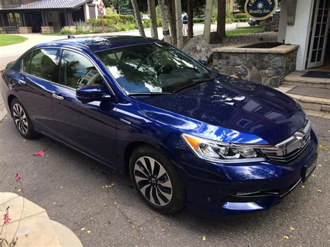 Car Review: 2017 Honda Accord Hybrid EX-L Review