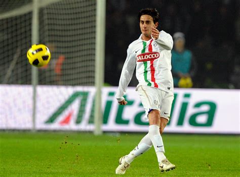 Alberto Aquilani at Anfield – a panic buy that began the end of Benitez ...