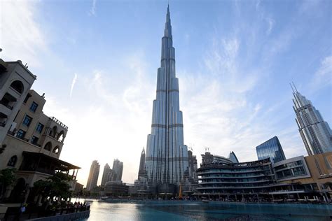 Dubai's Burj Khalifa: A look inside the world's tallest building | CNN