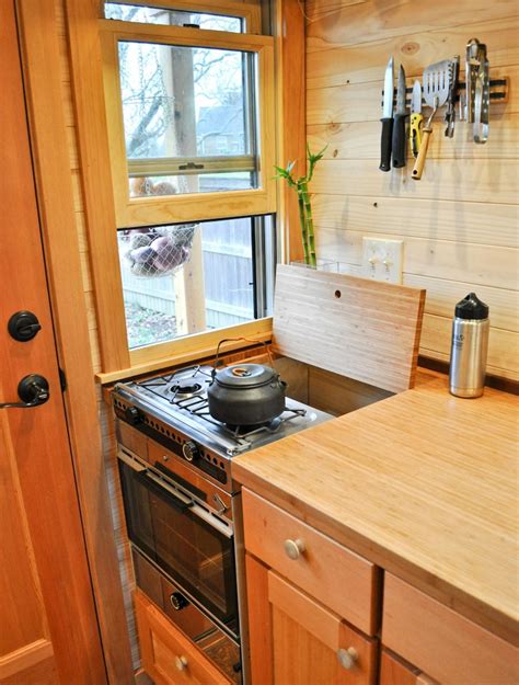 Appliances for tiny house strongly supports the comfort to stay in the house | Tiny house ...