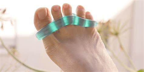 11 Best Toe Separators for Overlapping Toes - Vive Health