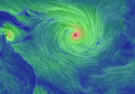 Full update on Severe Tropical Cyclone Pam – now Cat 5 (+ six maps ...