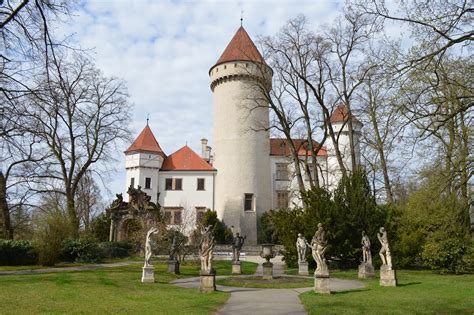 Castle Konopiště – Sightseeing tours Prague