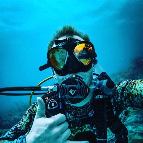 2 tank daily Boat dive just $120 ! Please click Here to book your trip