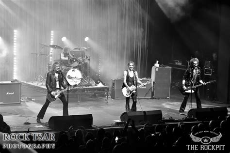 LIVE PHOTO GALLERY: The Darkness - Live in Adelaide, Australia - The ...