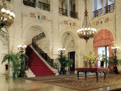 The Breakers (interior - great hall) | Richard Morris Hunt, … | Flickr