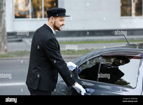 Driver Uniform Chauffeur High Resolution Stock Photography and Images - Alamy