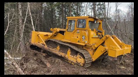 Caterpillar D7 Bulldozer doing its thing 4K - YouTube