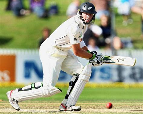 Martin Guptill plays watchfully on the offside | ESPNcricinfo.com