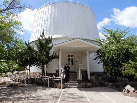 Lowell Observatory - Wonderdome: Planetarium Shows for Schools