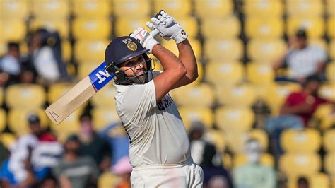 IND vs AUS: Rohit Sharma's batting on Indian pitches can teach aspiring ...