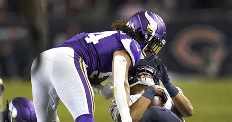 Eric Kendricks Fined $10.3K for Hit on Justin Fields During Vikings' Win vs. Bears | News ...