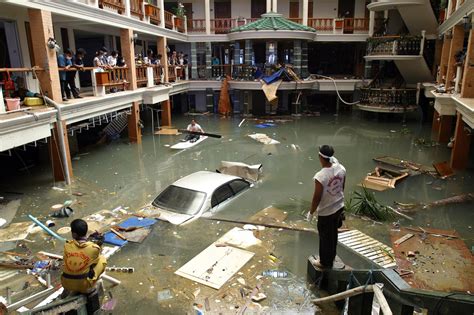 Cadáveres del tsunami del 2004 siguen a la deriva 12 años después ...