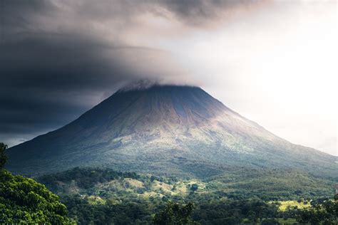 Explore the Volcanoes & Wildlife of Arenal - 4 Days | kimkim