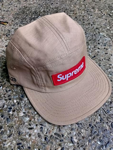 supreme , Men's Fashion, Watches & Accessories, Caps & Hats on Carousell