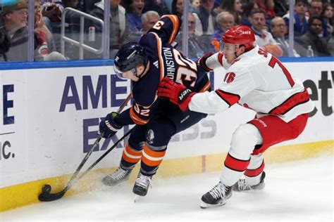 Islanders thumped by Hurricanes, 5-2, for fourth straight loss