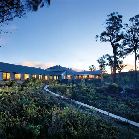 Cradle Mountain Hotel | Qantas Hotels