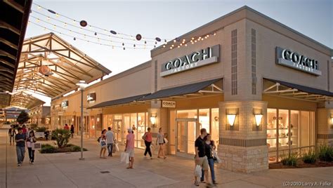 Simon Property Group's Houston Premium Outlets undergoes renovations ...