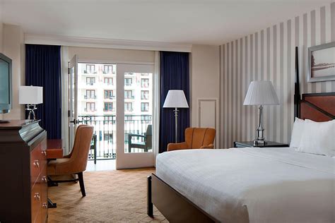 National Harbor Hotel Rooms | Gaylord National Resort & Convention Center