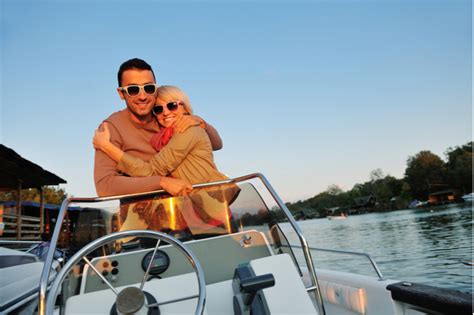 Lake Winnipesaukee Boat Rentals near the NASWA Resort - The NASWA ...