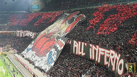 Che Confusione - Ac Milan Fans Making Amazing Atmosphere Before Derby ...