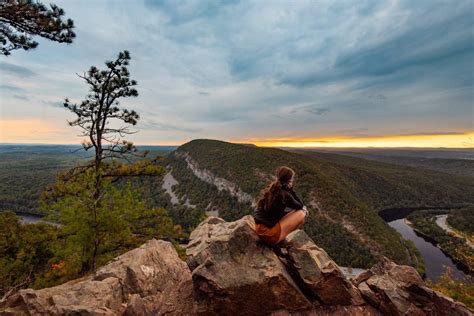 The Complete Poconos Hiking Guide: Expert Picks & Hiking Tips