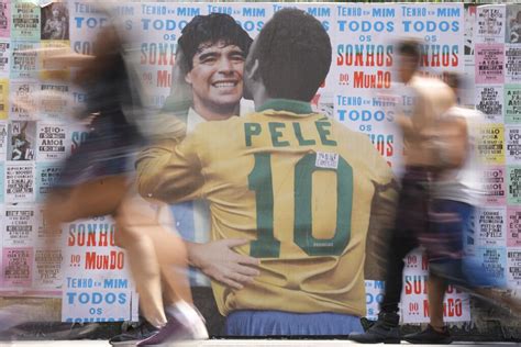 Pele's brilliance endured despite rivalry with Diego Maradona - Los ...