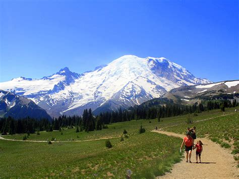 Scenic WA | Best Places to Visit Near Mount Rainier | Sunrise Visitor ...