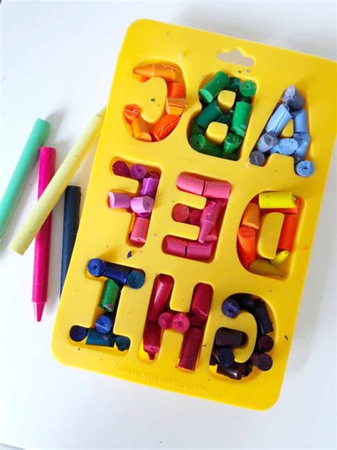 Letter crayons - Savvy Sassy Moms