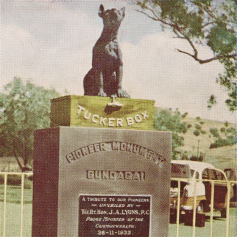 The dog on the tucker box (Gundagai)