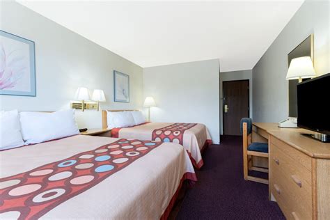 Super 8 by Wyndham Raton | Raton, NM Hotels