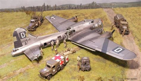 B-17 Crash Landing | Diorama, Model airplanes, Model aircraft