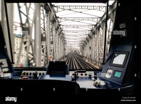 Paris metro driver cockpit hi-res stock photography and images - Alamy