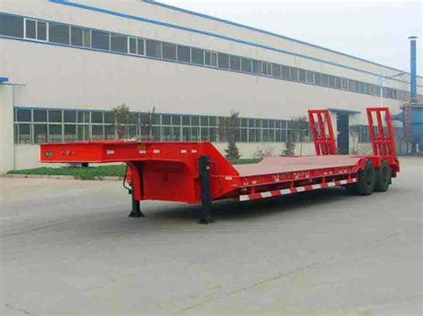 Best 2 Line 2 Axle 40 Ton Low Bed Truck Trailer vehicle Manufacturer and Factory | Qingte Group