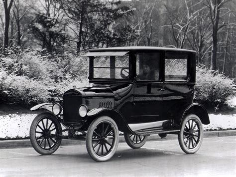 Review Finds Ford Model T Is Painfully Hard To Start, Let Alone Drive ...