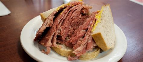 Where to Eat the Best Montreal Smoked Meat in the World? | TasteAtlas