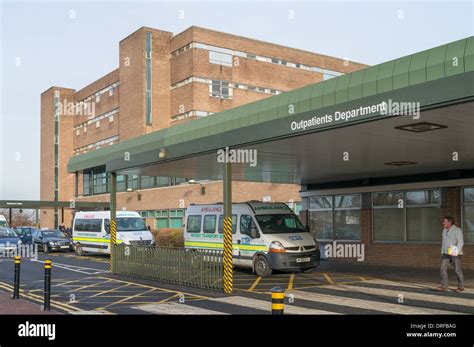 Newcastle upon Tyne Freeman Hospital, outpatients department north Stock Photo: 66106392 - Alamy