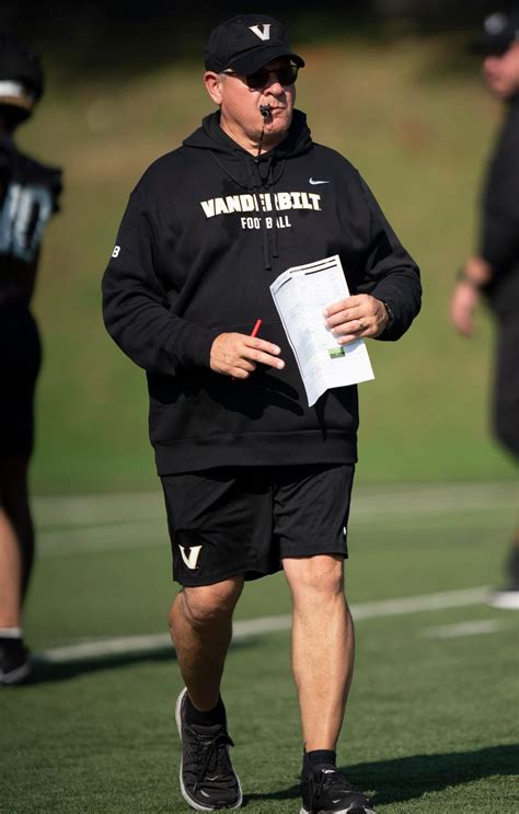 Tim Beck on skill sets of Vanderbilt football's four quarterbacks