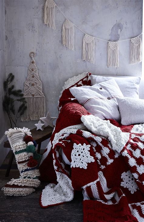 Traditional Christmas decor ideas – 17 classic festive looks | Real Homes