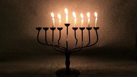 Sixth Night of Hanukkah (candles in a menorah) - YouTube