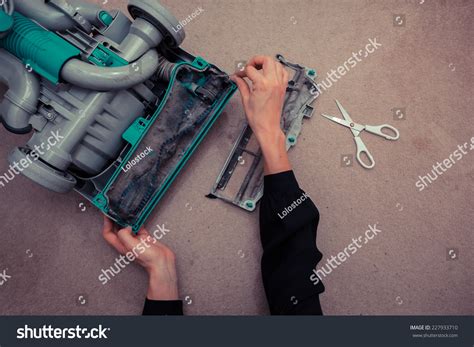 4,751 Repair vacuum cleaner Images, Stock Photos & Vectors | Shutterstock